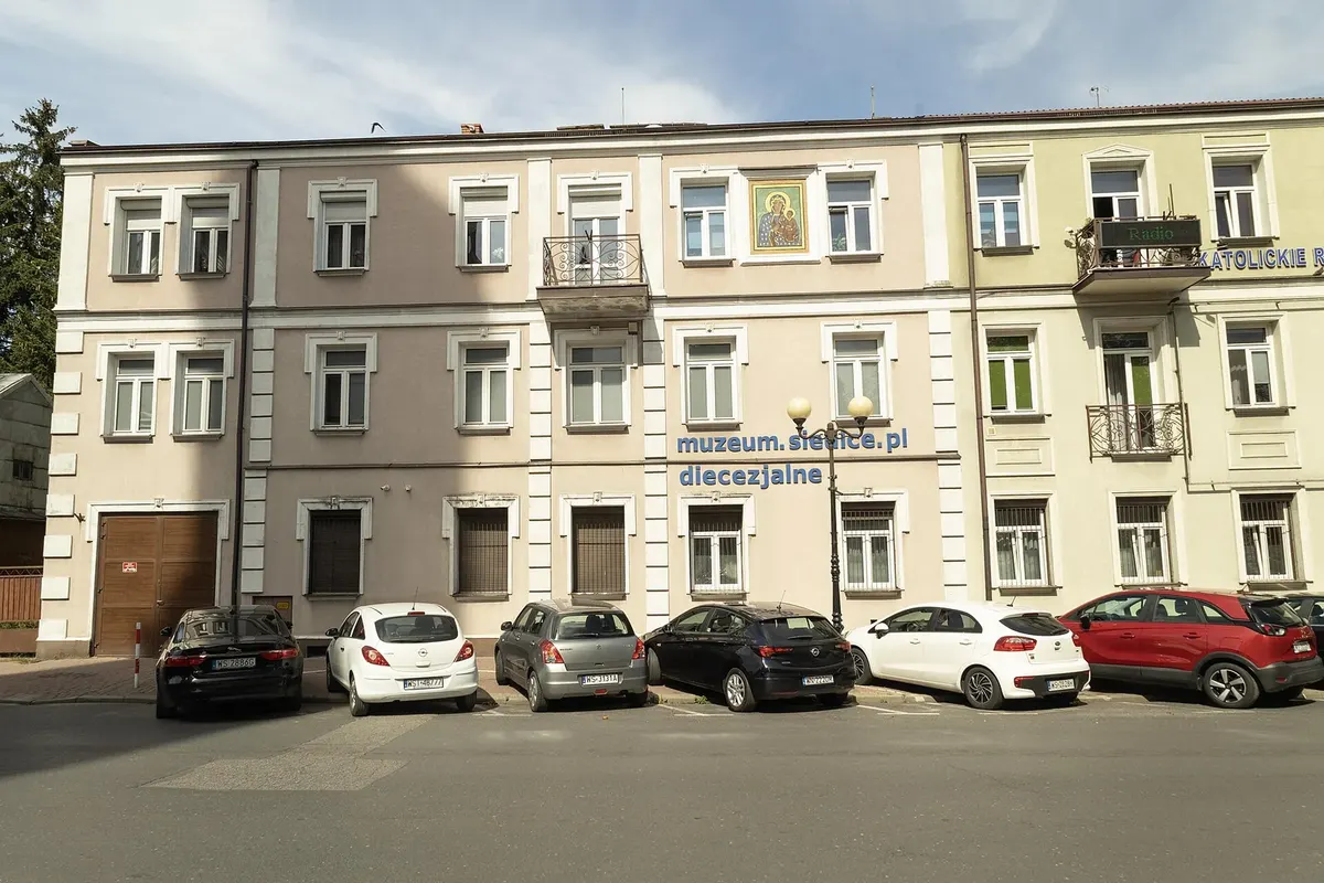 Muzea i kolekcje w Siedlcach: gdzie szukać historii, sztuki sakralnej i wystaw